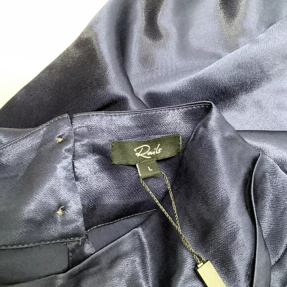 NEW  RAILS Women's Top Kayleen Sleeveless Blouse Size L Navy - Picture 3 of 7